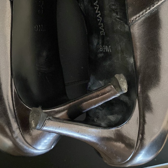 BANANA Republic Pewter Tassel Heels - Picture 11 of 15